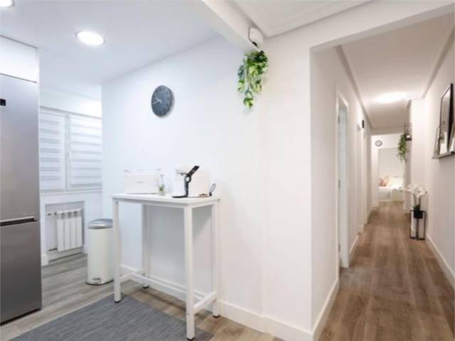 Piso en Venta en Calle Aureliano San Román, 40 en Teatinos - Los Prados