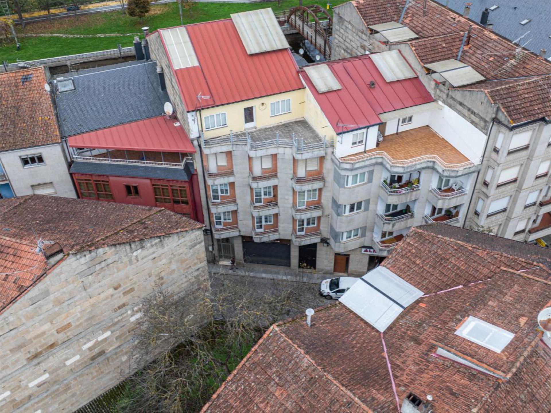Exterior view of Apartment for sale in Verín  with Heating, Parquet flooring and Terrace