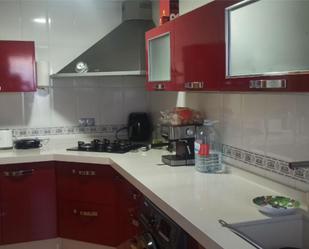 Kitchen of Single-family semi-detached for sale in Malpartida de Plasencia  with Air Conditioner and Balcony