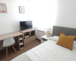 Bedroom of Flat to share in  Logroño  with Heating, Storage room and Furnished