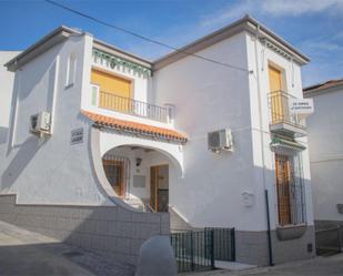 Exterior view of Single-family semi-detached for sale in Priego de Córdoba  with Air Conditioner, Terrace and Furnished