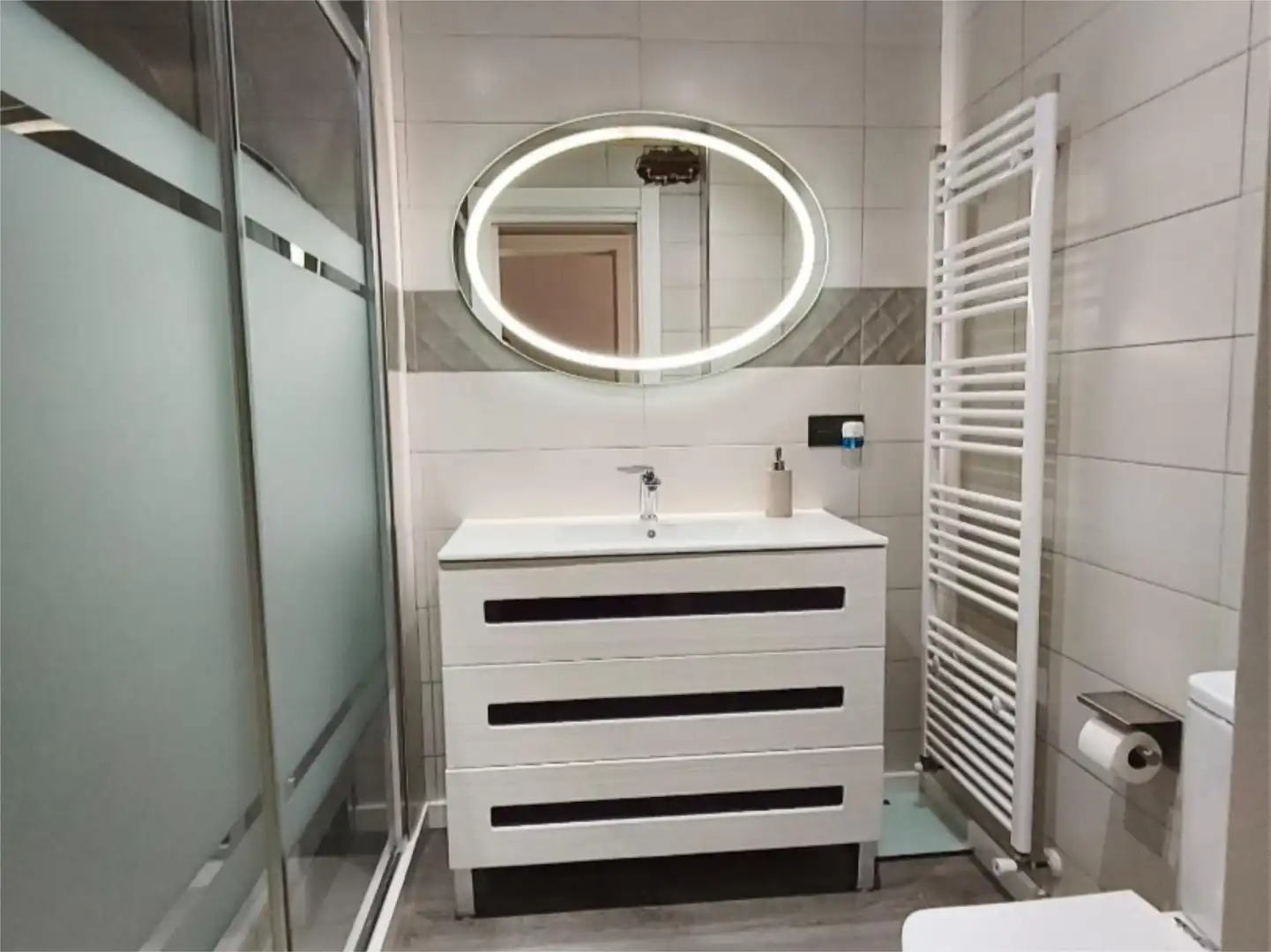 Flat for sale in Calle Real de Pinos Puente, 117, Pinos Puente Bathroom of Flat for sale in Pinos Puente with Air Conditioner, Heating and Parquet flooring