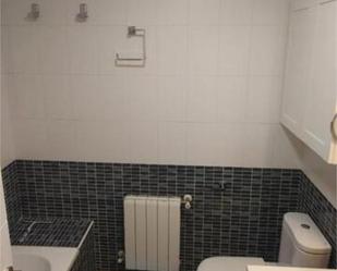 Bathroom of Flat to rent in Yecla  with Terrace