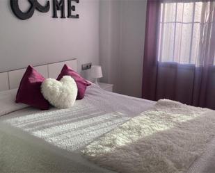 Bedroom of Flat to rent in  Almería Capital  with Air Conditioner, Heating and Parquet flooring