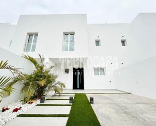 Exterior view of House or chalet for sale in La Oliva  with Air Conditioner, Terrace and Swimming Pool