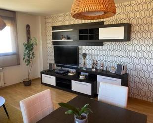 Living room of Flat for sale in Morales del Vino  with Heating, Private garden and Terrace