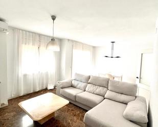 Living room of Flat for sale in  Barcelona Capital  with Air Conditioner, Heating and Parquet flooring