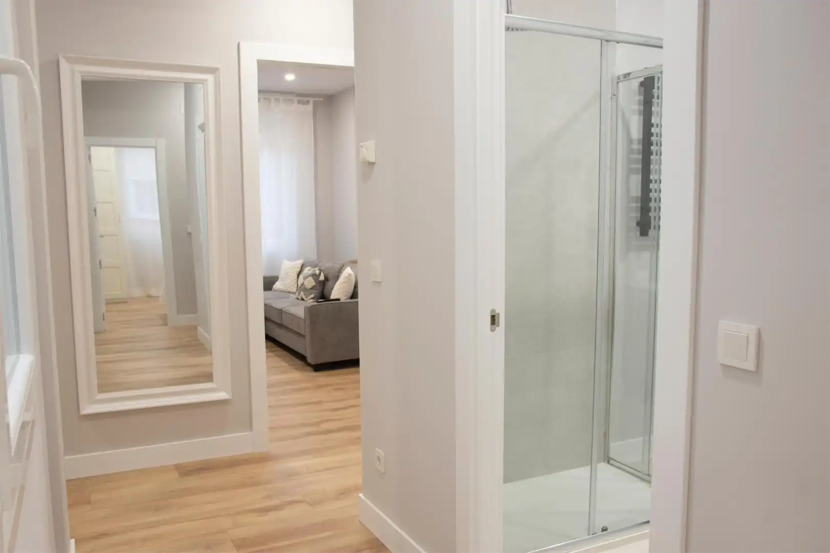 Habitación en Calle Castilla, 12, Castilla - Hermida Habitación en Calle Castilla, 12, Castilla - Hermida