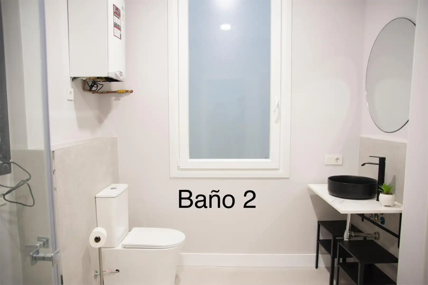 Habitación en Calle Castilla, 12, Castilla - Hermida Habitación en Calle Castilla, 12, Castilla - Hermida
