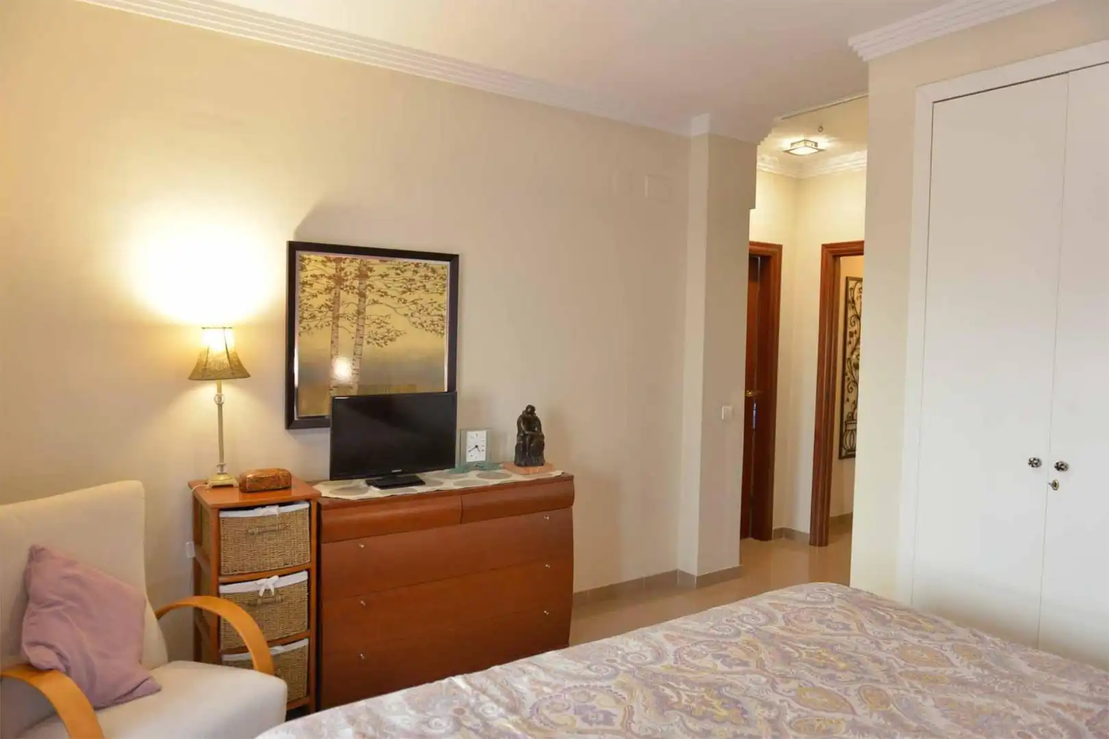 Casa o chalet en venta en Calle Carmen de Burgos Colom, 5, Barrio Bajo Habitación de Casa o chalet en venta en San Juan de Aznalfarache con Aire acondicionado, Calefacción y Terraza