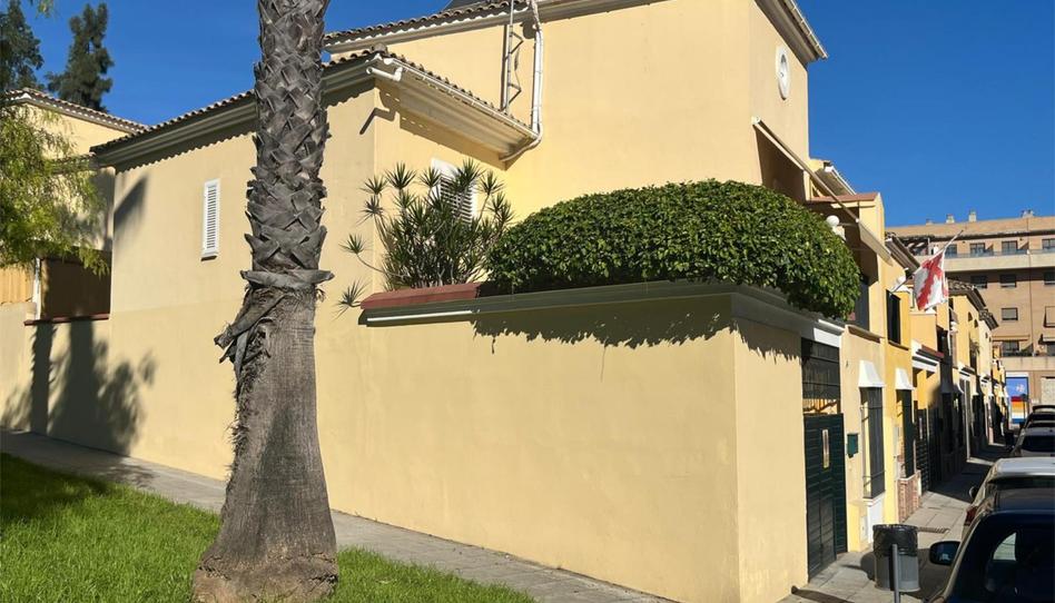 Foto 1 de Casa o xalet en venda a Calle Carmen de Burgos Colom, 5, Barrio Bajo, Sevilla