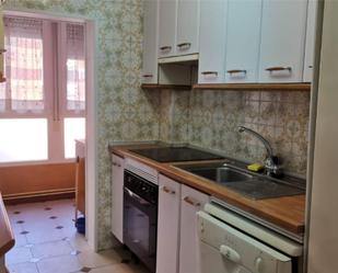 Kitchen of Flat to rent in  Madrid Capital  with Air Conditioner, Heating and Private garden