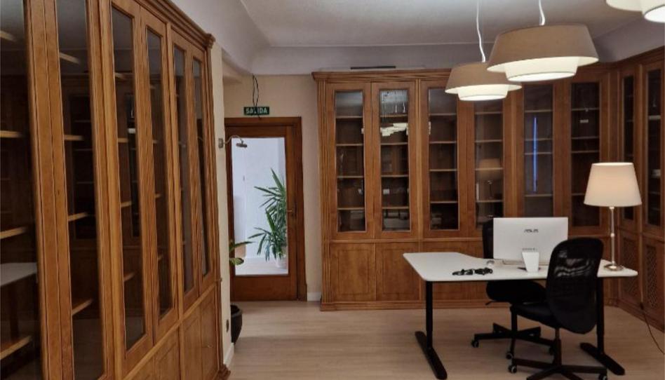 Premises to rent in Plaza Jardin de San Francisco, 1, Casco Antiguo, León - image 1 Photo 1 of Premises to rent in Plaza Jardin de San Francisco, 1, Casco Antiguo, León