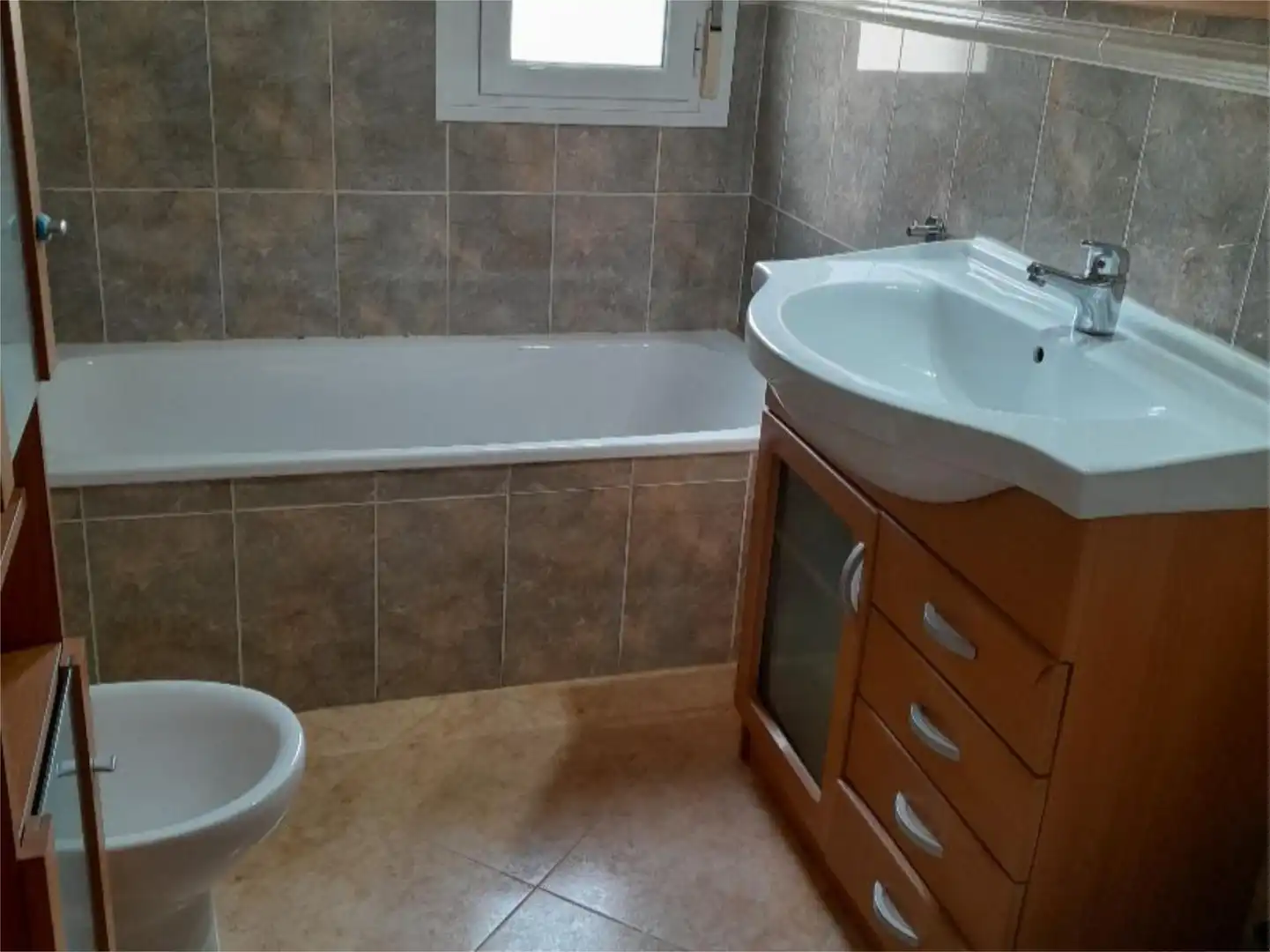 Piso en venta en Calle la Fuente, 2, María de Huerva Baño de Piso en venta en María de Huerva con Calefacción y Balcón