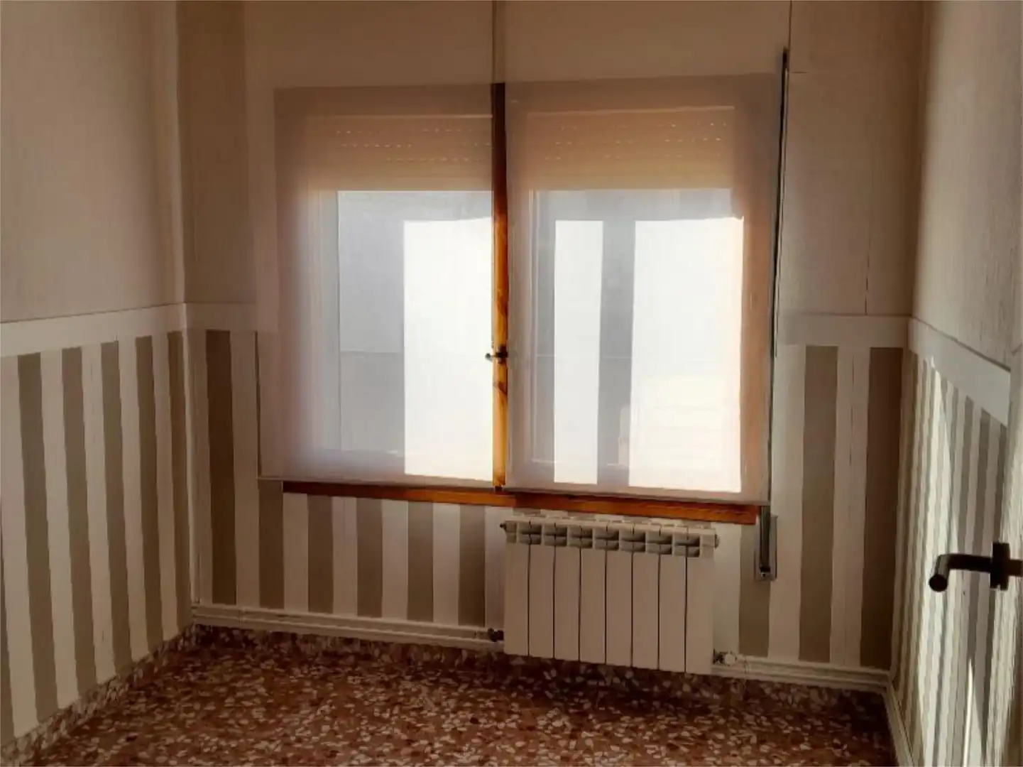 Piso en venta en Calle la Fuente, 2, María de Huerva Habitación de Piso en venta en María de Huerva con Calefacción y Balcón