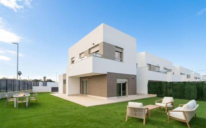 Vista exterior de Casa o xalet en venda en  Sevilla Capital amb Terrassa