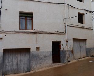 Vista exterior de Casa adosada en venda en Foz-calanda amb Calefacció, Terrassa i Traster