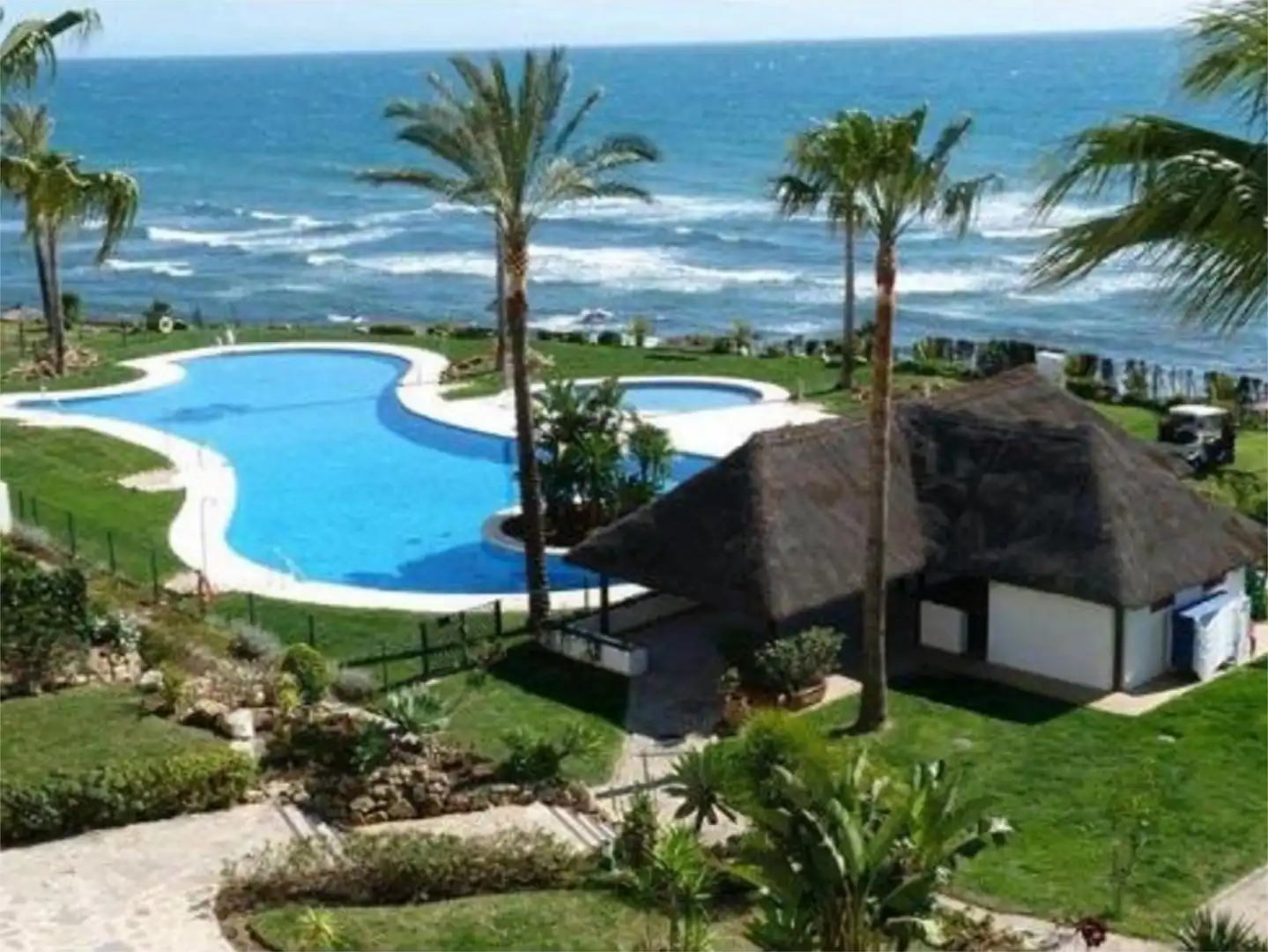 Flat for sale in Calle Alhamar, 1, Calahonda Swimming pool of Flat for sale in Mijas with Air Conditioner, Heating and Private garden