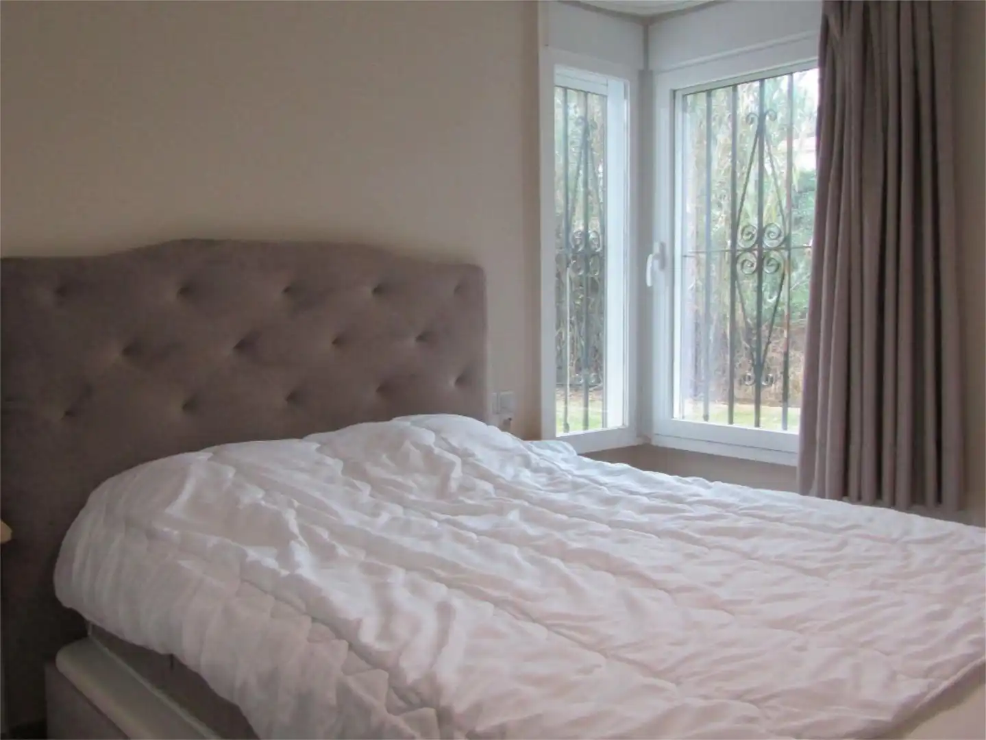 Flat for sale in Calle Alhamar, 1, Calahonda Bedroom of Flat for sale in Mijas with Air Conditioner, Heating and Private garden