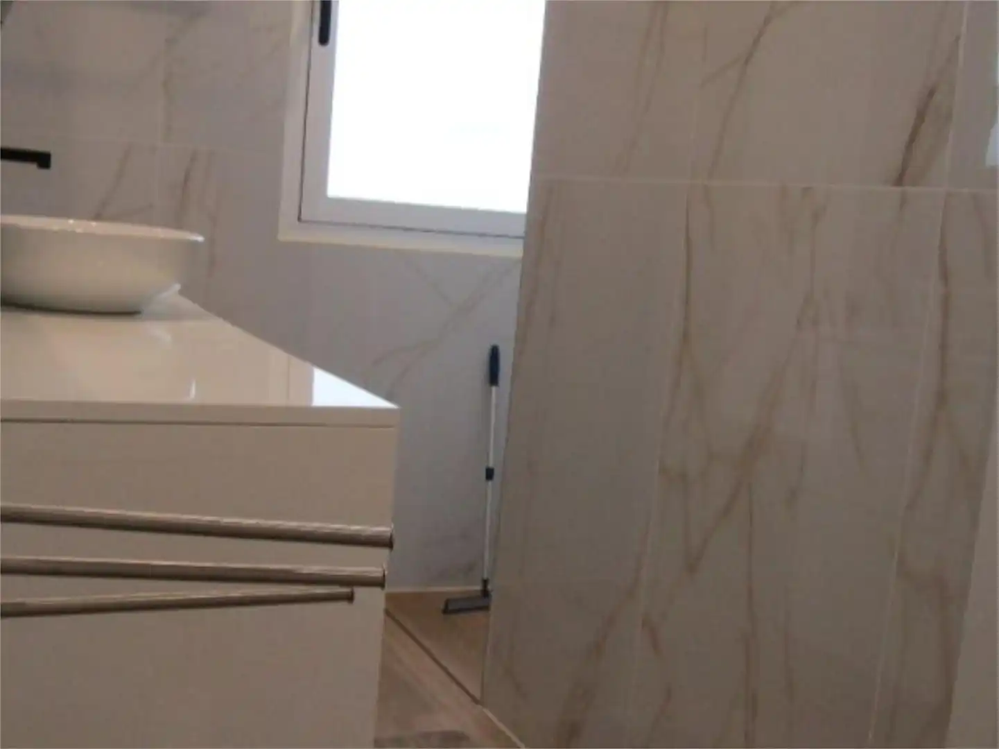 Flat for sale in Calle Alhamar, 1, Calahonda Bathroom of Flat for sale in Mijas with Air Conditioner, Heating and Private garden