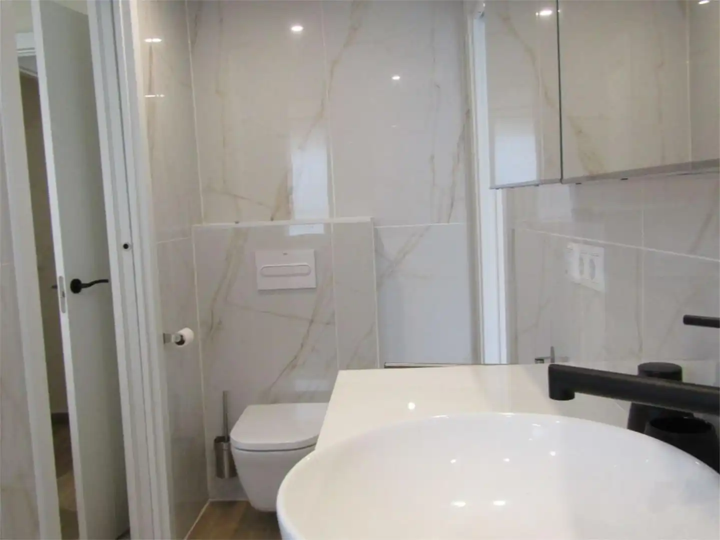 Flat for sale in Calle Alhamar, 1, Calahonda Bathroom of Flat for sale in Mijas with Air Conditioner, Heating and Private garden