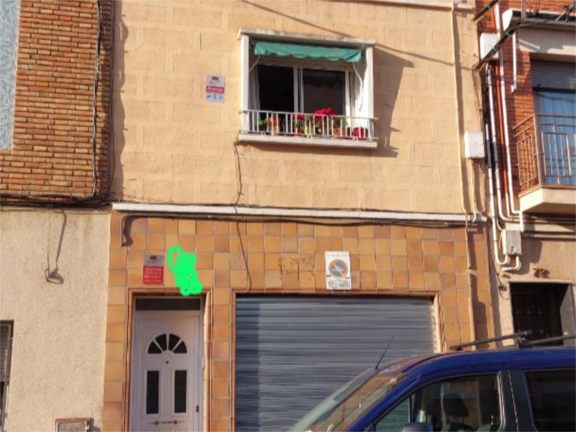 Exterior view of House or chalet for sale in Sabadell  with Air Conditioner and Terrace
