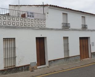 Vista exterior de Casa o xalet en venda en Cañaveral de León amb Terrassa