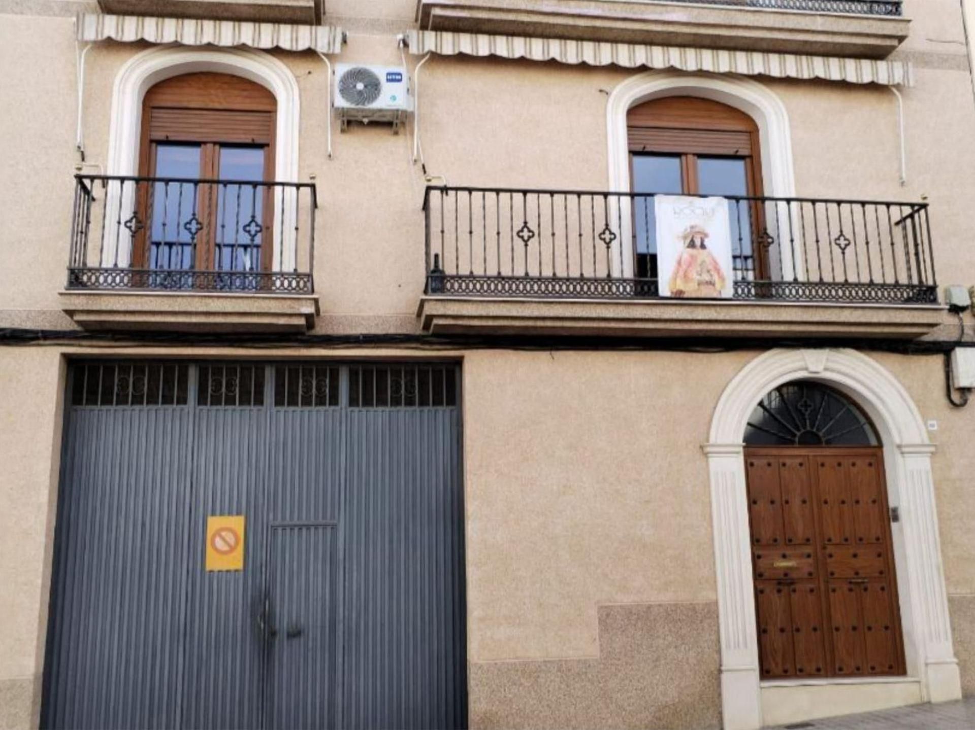 Vista exterior de Piso en venta en Aguilar de la Frontera con Aire acondicionado, Trastero y Balcón