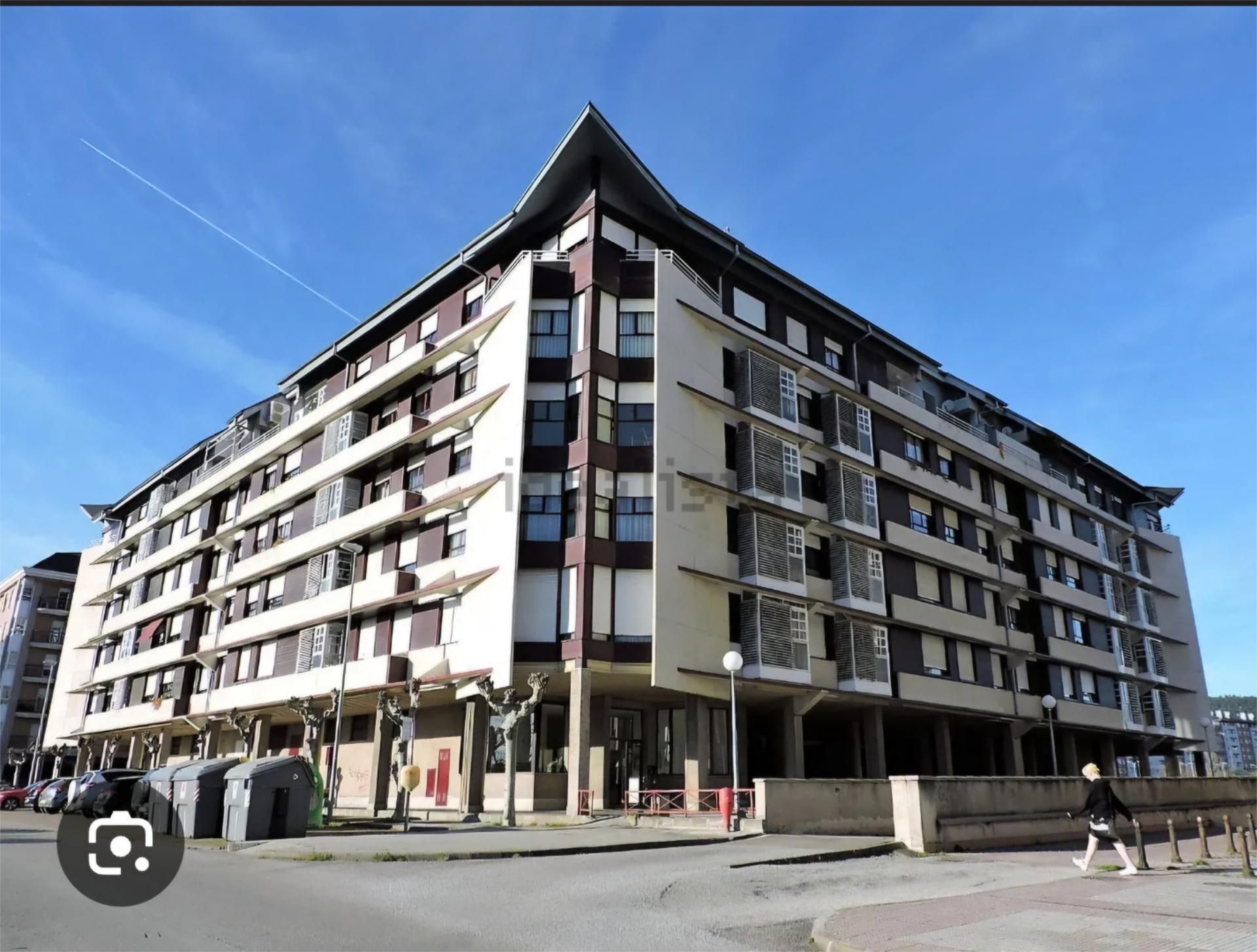 Vista exterior de Pis en venda en Ponferrada amb Calefacció, Parquet i Traster