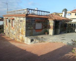 Vista exterior de Casa o xalet en venda en San Roque amb Aire condicionat, Terrassa i Piscina