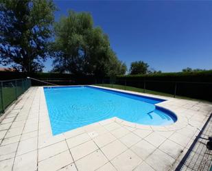 Swimming pool of Flat for sale in Alfoz de Quintanadueñas  with Terrace and Swimming Pool