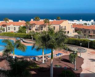 Vista exterior de Apartament de lloguer en San Miguel de Abona amb Jardí privat, Piscina i Moblat