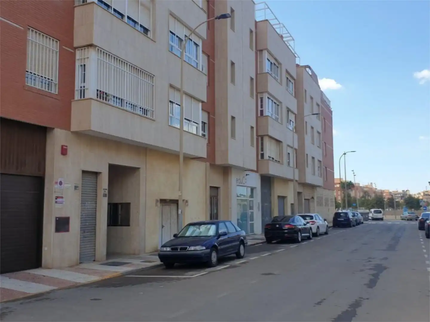 Garage zur Miete in Calle Joaquín Blume, 10, Roquetas Pueblo Außenansicht von Garage zur Miete in Roquetas de Mar