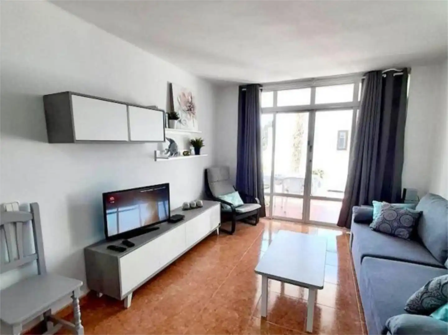 Piso en venta en Calle Arpón, 12, Puerto del Carmen Sala de estar de Piso en venta en Tías con Terraza y Piscina
