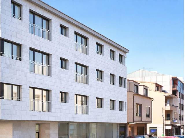 Piso en Venta en Avenida América, 18 en A Estrada