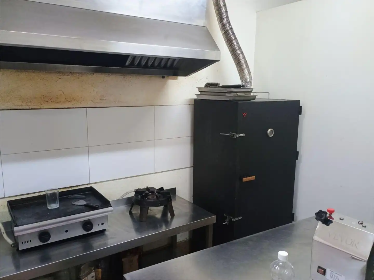 Local en traspaso en Pasaje de la Almoneda, 29, Santa Eufemia Cocina de Local en traspaso en Tomares