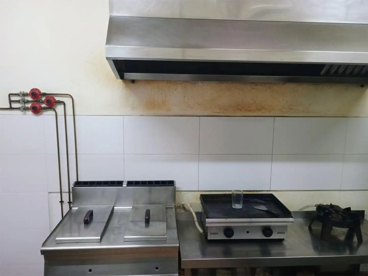 Local en traspaso en Pasaje de la Almoneda, 29, Santa Eufemia Cocina de Local en traspaso en Tomares