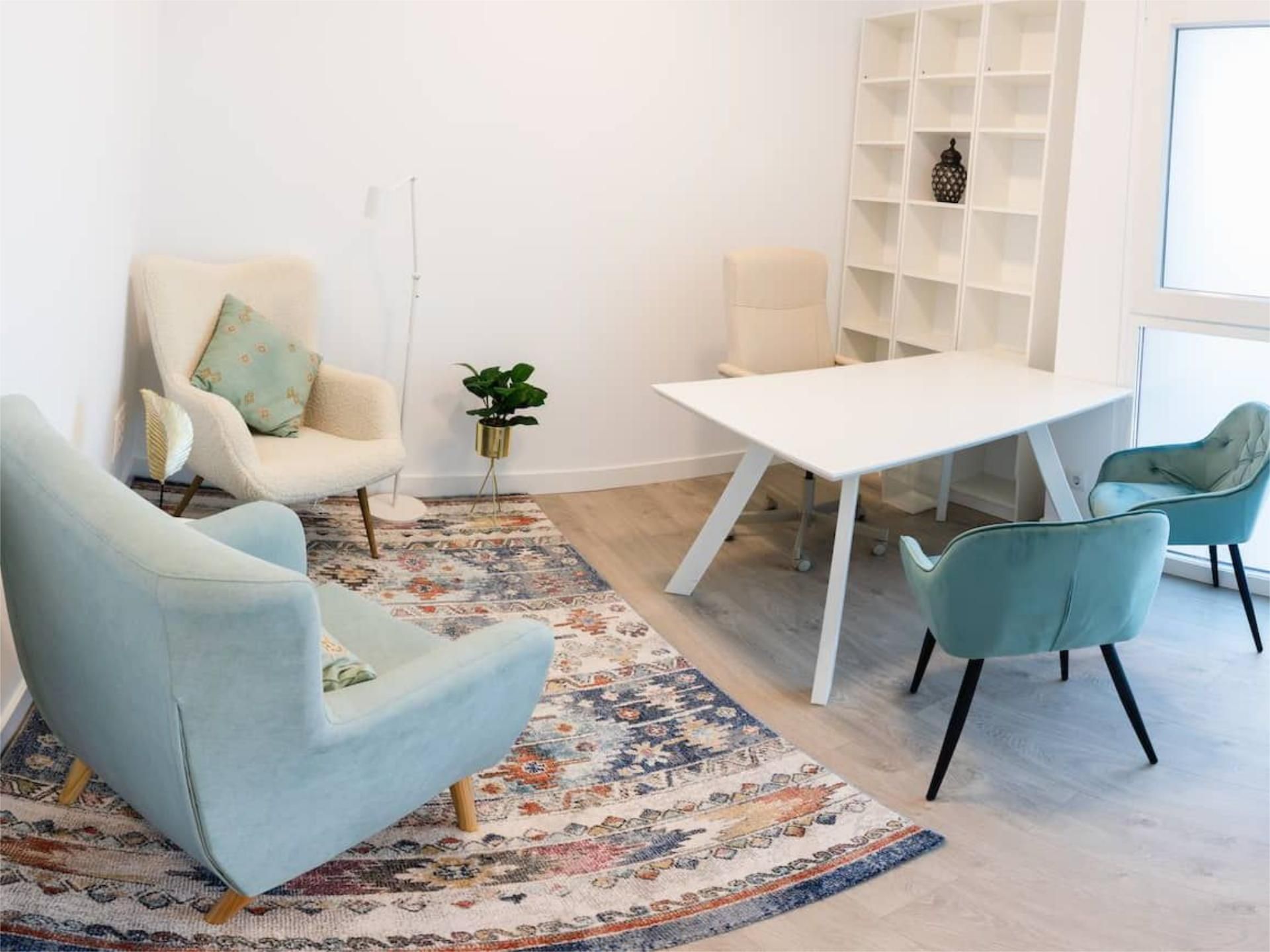 Living room of Premises to rent in  Madrid Capital  with Air Conditioner, Heating and Furnished