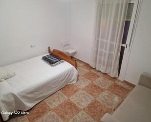 Bedroom of Flat to share in Los Barrios  with Terrace, Furnished and Oven