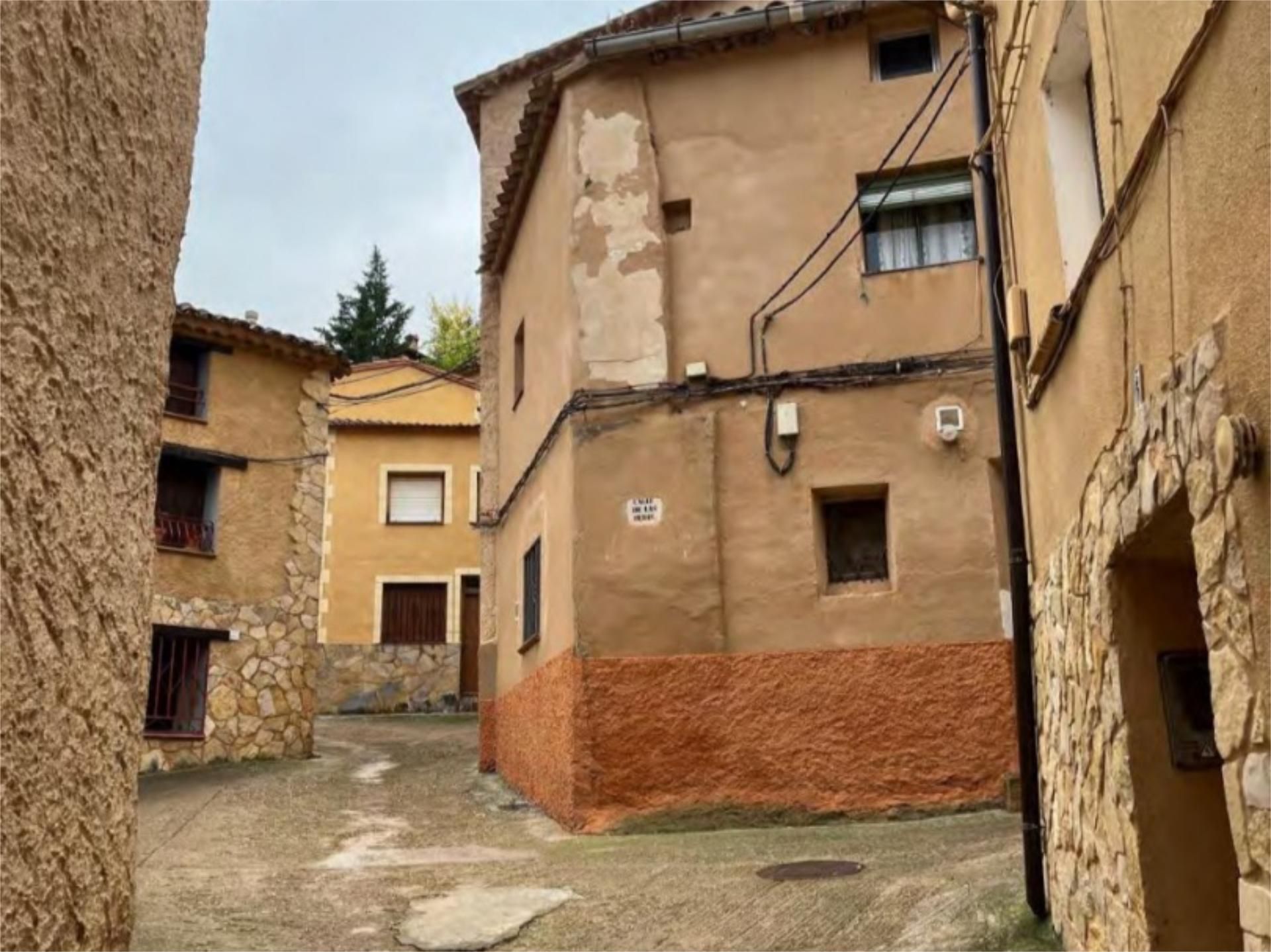 Exterior view of Single-family semi-detached for sale in Arcos de Jalón  with Heating, Furnished and Balcony
