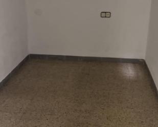 Flat to share in Terrassa  with Furnished and Internet