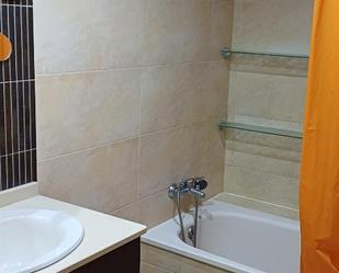 Bathroom of Flat for sale in Calatayud  with Air Conditioner and Terrace