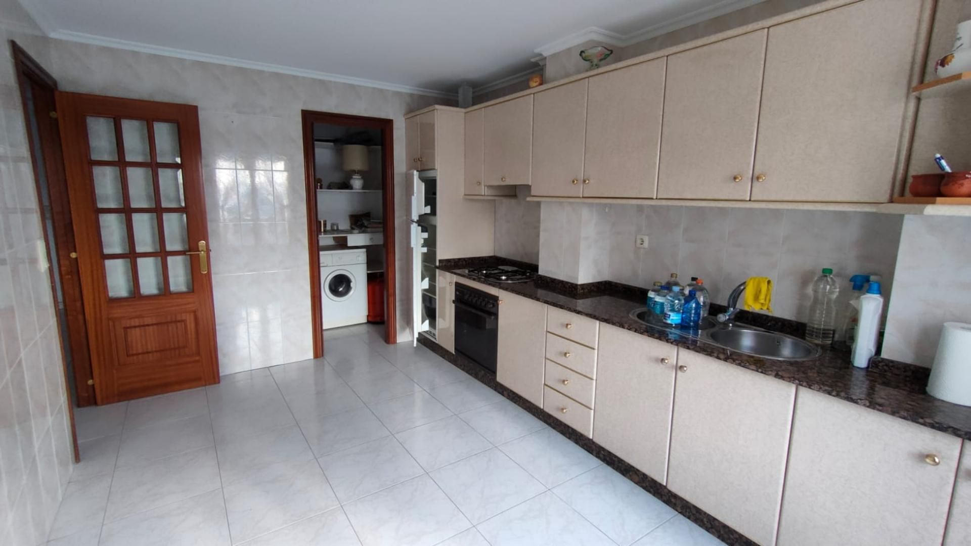 Kitchen of Flat for sale in Melide  with Balcony