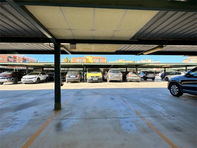 Garaje en Venta en Avenida de La Luz, 3 en La Luz - El Torcal