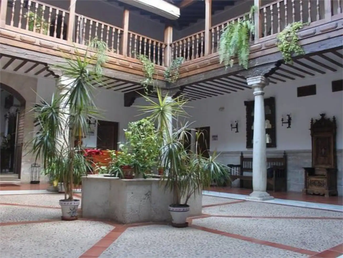 Casa o chalet en venta en Calle María del Rosario, 6, Santa Cruz de Mudela Casa o chalet en venta en Santa Cruz de Mudela con Jardín privado, Terraza y Piscina