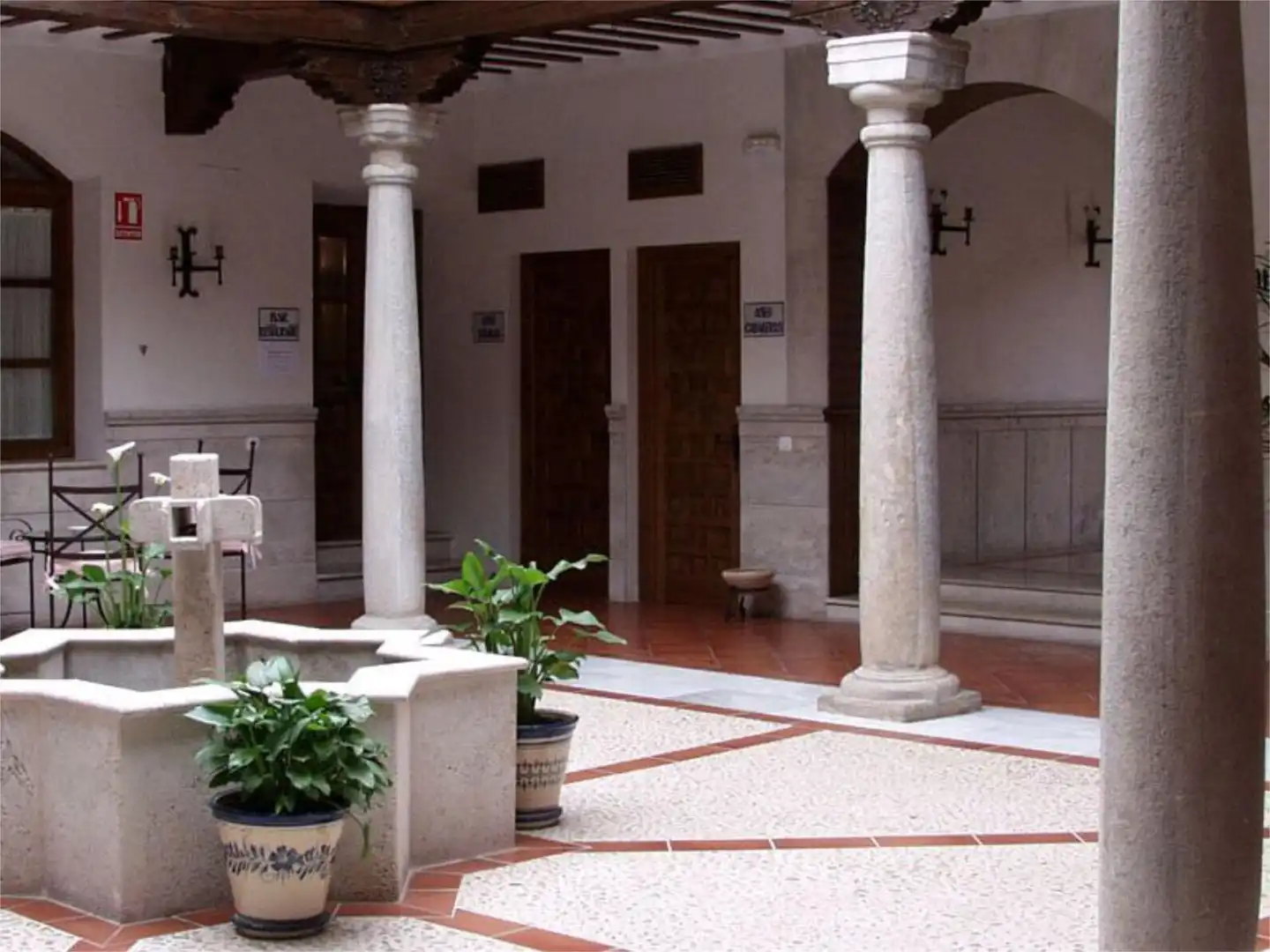 Casa o chalet en venta en Calle María del Rosario, 6, Santa Cruz de Mudela Casa o chalet en venta en Santa Cruz de Mudela con Jardín privado, Terraza y Piscina