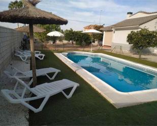 Swimming pool of Single-family semi-detached to rent in La Carlota  with Private garden, Swimming Pool and Furnished