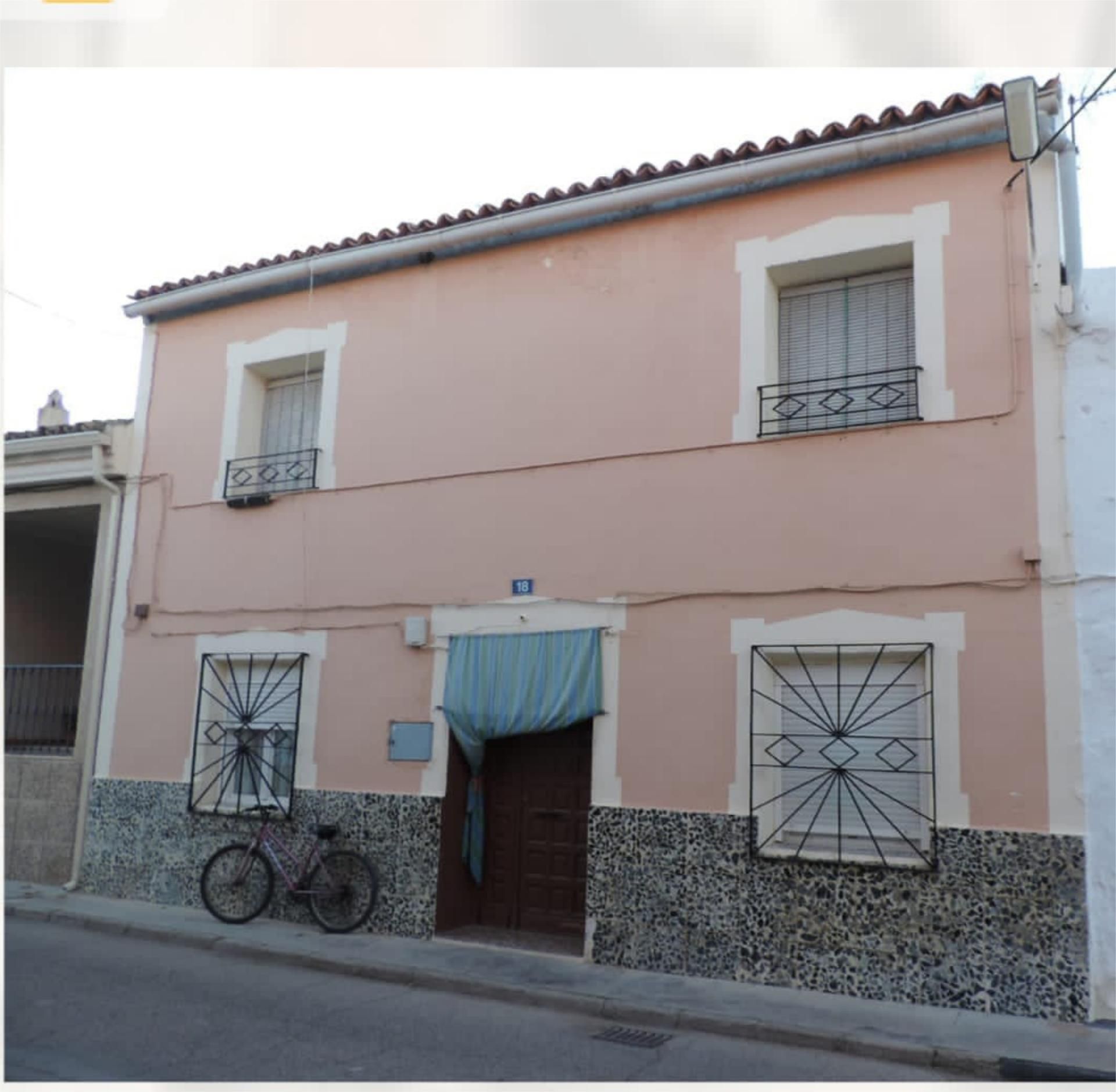 Exterior view of Country house for sale in Lillo