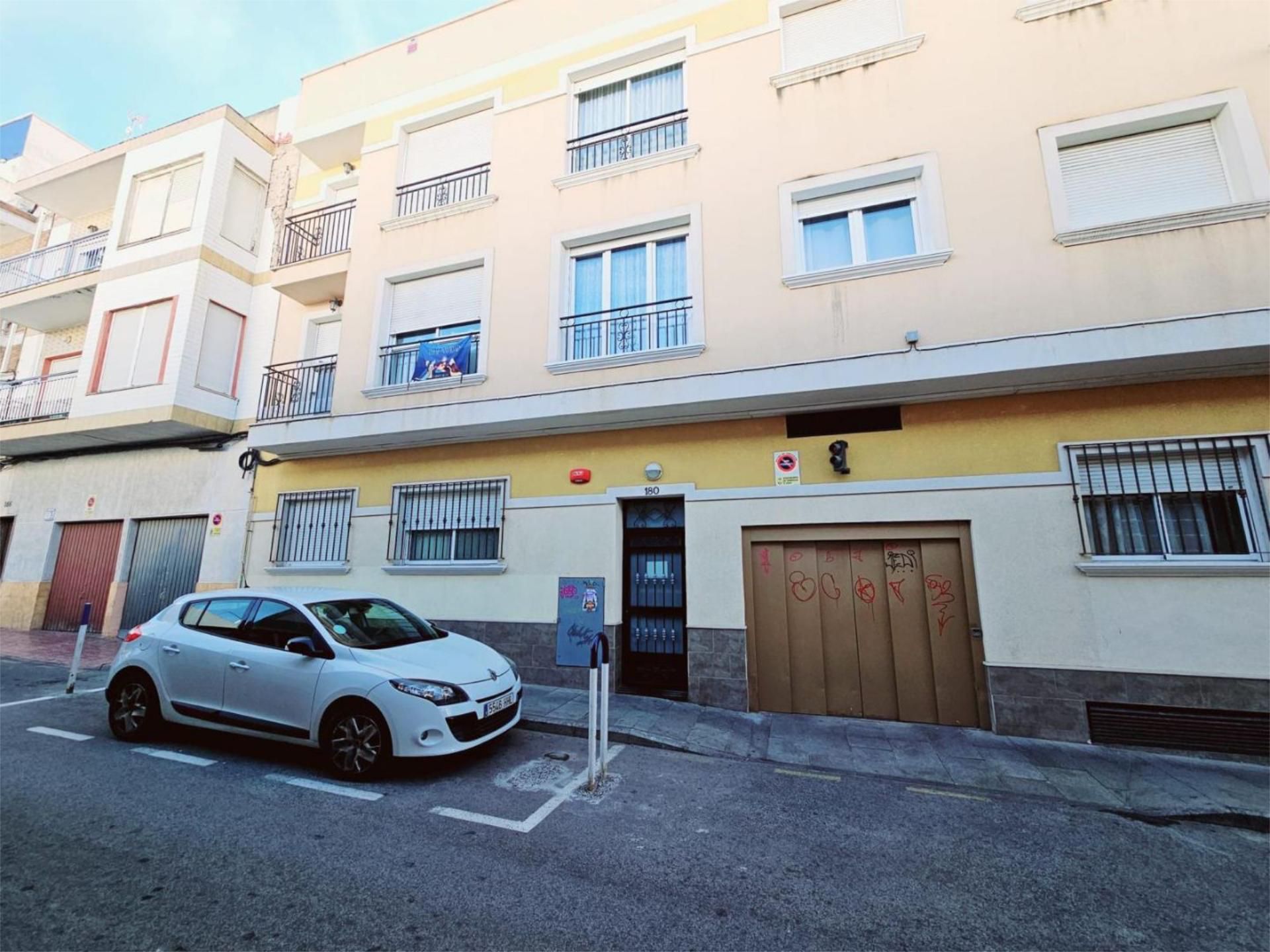 Vista exterior de Pis en venda en Torrevieja amb Aire condicionat, Calefacció i Terrassa