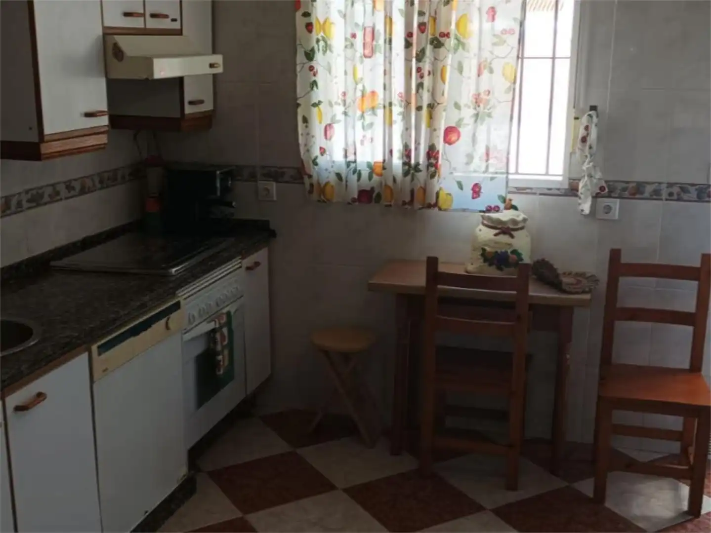 Casa o xalet en venda a Avenida Andalucia, Trigueros Cuina de Casa o xalet en venda en Trigueros amb Terrassa, Moblat i Balcó